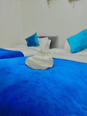 2 Bedroom- Birmingham city centre-sleeps 5- ideal for contractors, working professionals, long stays!